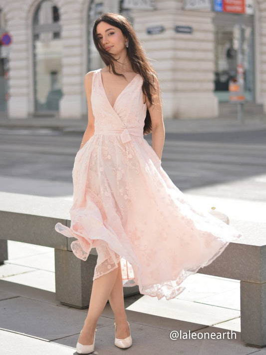 Light Pink Bow Embroidery Classic V Neck Sleeveless A-Line Midi Dress